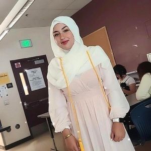 Meet your Posher, Malak
